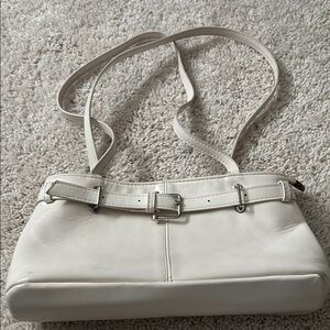 Elegant Cream Shoulder Bag